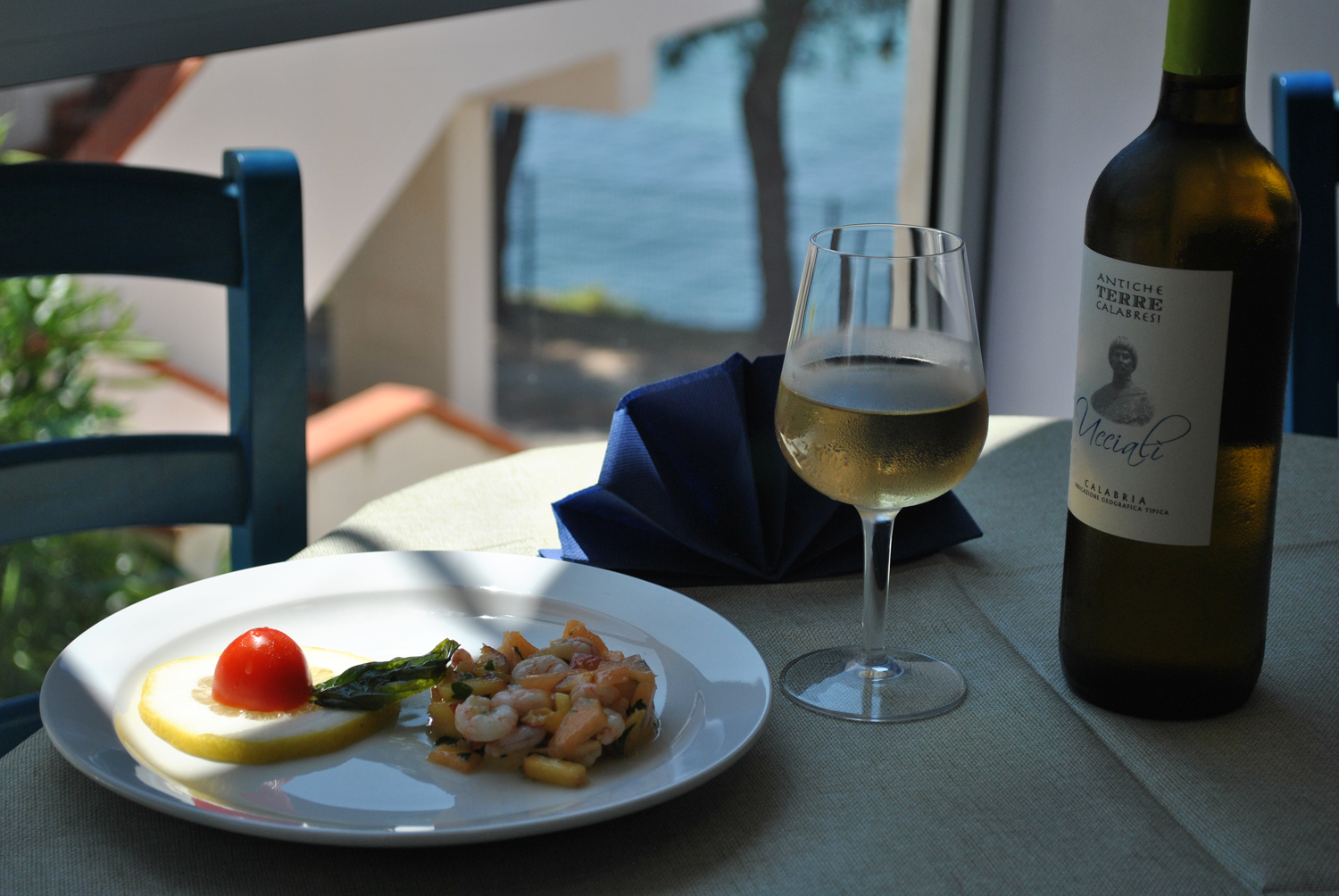 Sala ristorante moderna e climatizzata dell'Hotel Village Kairos